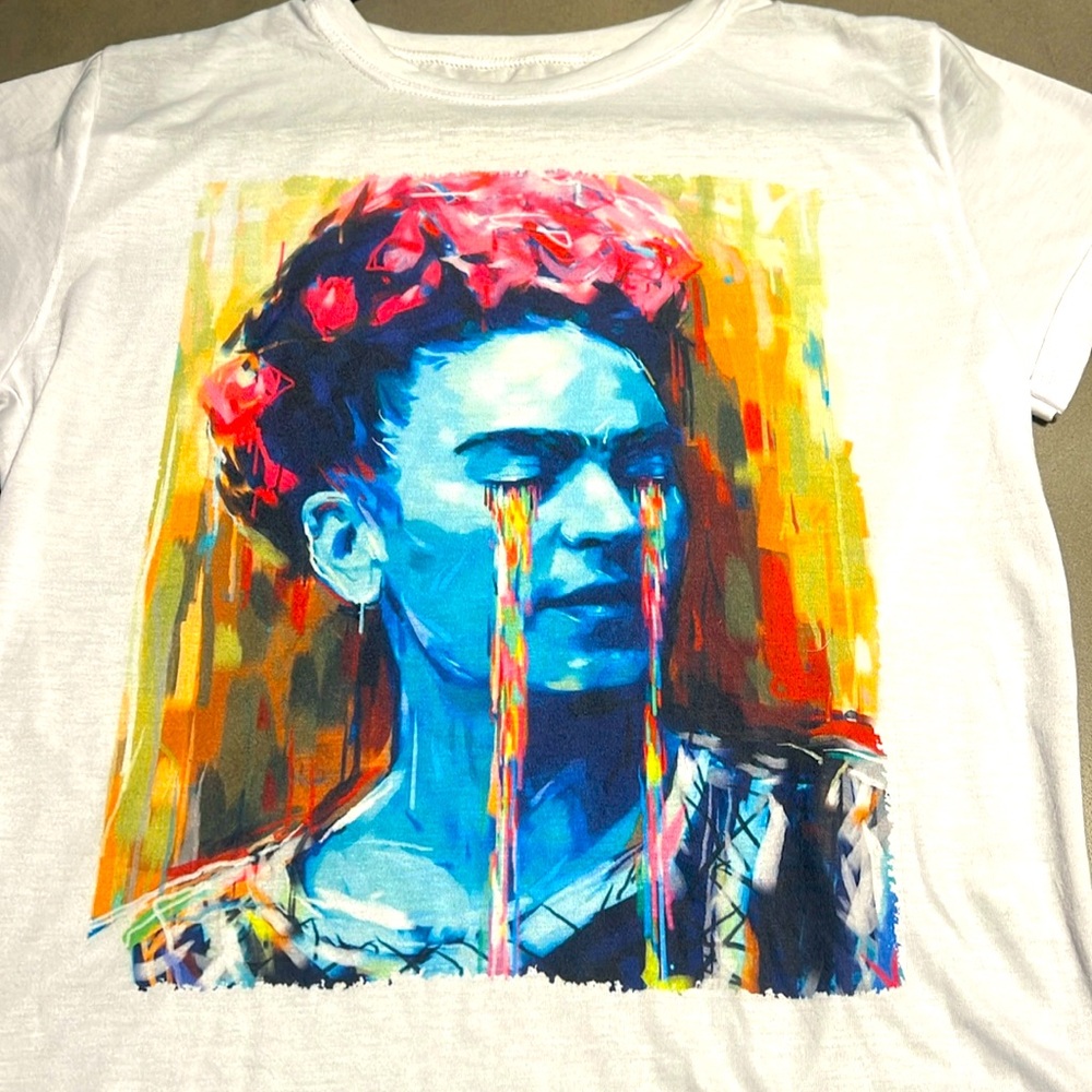 Frida Kalo tshirt. Like new . Never used